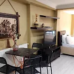 Hotel Bird