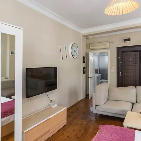 Bird Ξενοδοχείο 3*